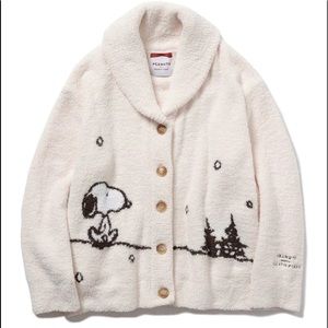 Beautiful and soft sweater. If you are a snoopy fan you will love this cardigan